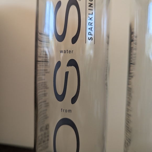 Glass VOSS Water Bottles - Set of 2 - Picture 6 of 8